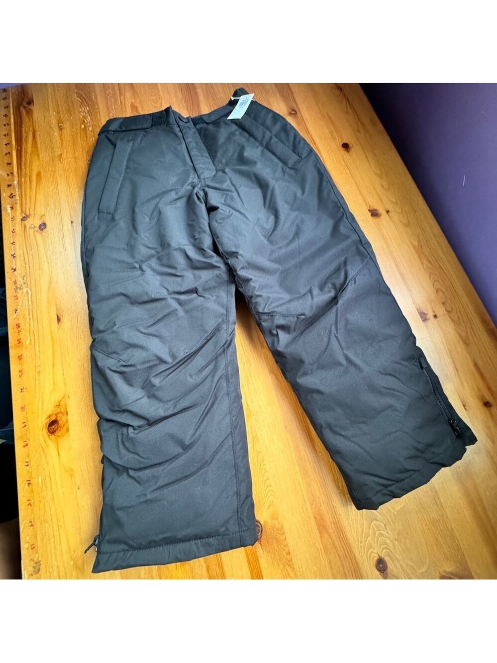 Old navy snow pants size 6/7 nwt